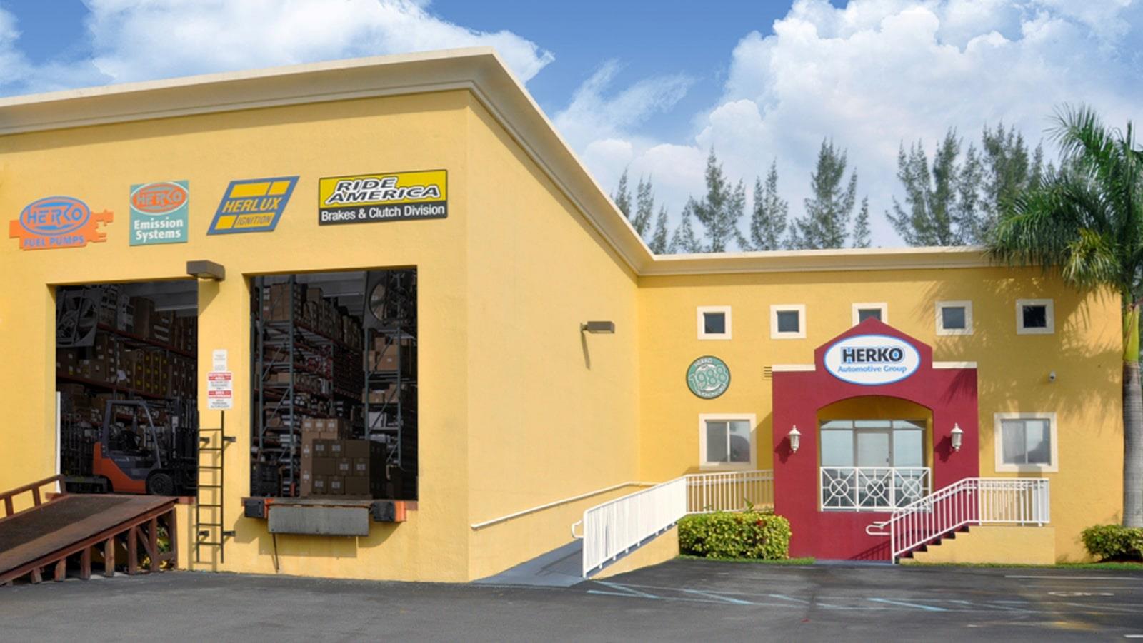 Reservedelsfirmaet Herko´s bygning og hovedindgang i Florida