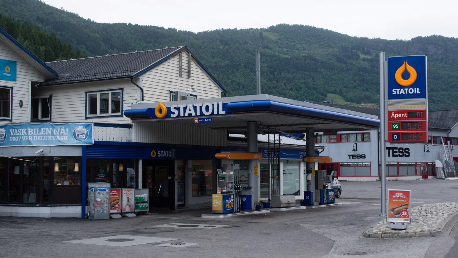 Statoil tankstation og butik